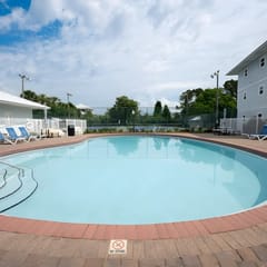 Pool | Walk to Beach | Salt & Seagrove | Tennis | Seagrove