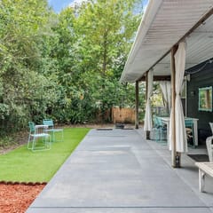 Coastal Canopy Cottage, South of 30A, Walk to Beach, Fenced Yard
