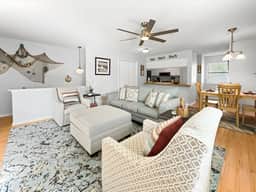 Pool | Sleeps 6 | Salty Seagrove | Walk to Beach | Seagrove