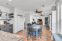 Coastal Canopy Cottage, South of 30A, Walk to Beach, Fenced Yard