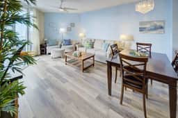 Pool Views,  2 Bed 2 Bath,Balcony, Lagoon Pool,Shuttle,The Palms of Destin - Image 2