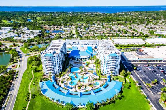Pool Views,  2 Bed 2 Bath,Balcony, Lagoon Pool,Shuttle,The Palms of Destin - Image 1