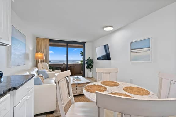 Jetty East | Sleeps 4 | Paradise Palms | Pool | Private Beach