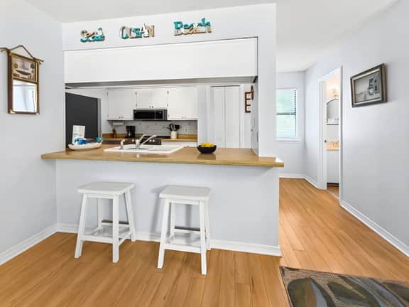 Pool | Sleeps 6 | Salty Seagrove | Walk to Beach | Seagrove