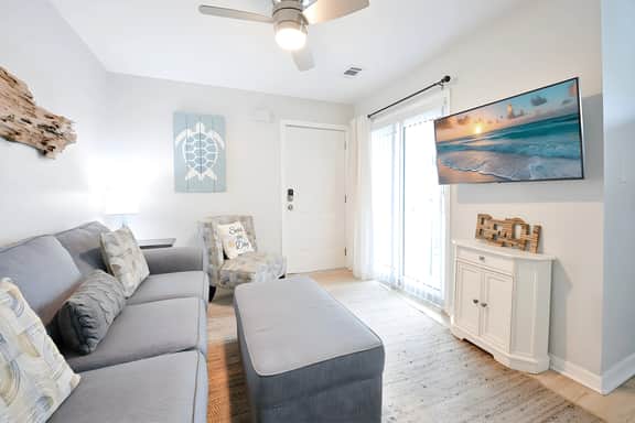 Pool | Walk to Beach | Salt & Seagrove | Tennis | Seagrove