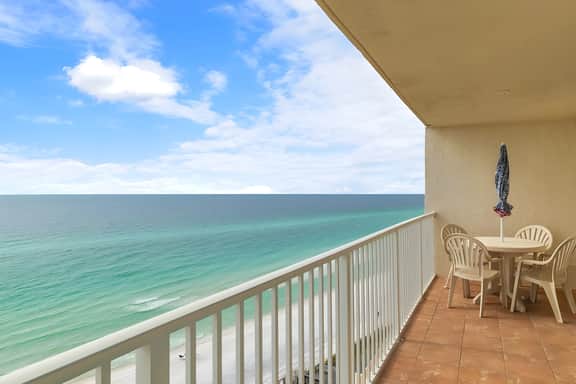 Beachfront 30A | Pool | Endless Horizons | Sleeps 6 | Saagrove