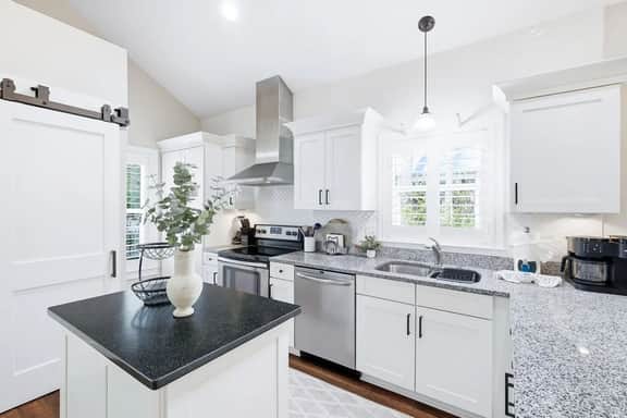 Pool | Fenced yard | Fleur De Lis | Sleeps 6 | Seagrove