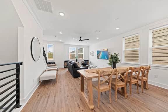 Modern Townhouse | Near 30A and North Beach