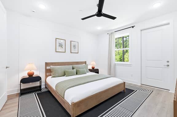New Luxury Towhome, Coastal Grove, Sleeps 10, Near Bay