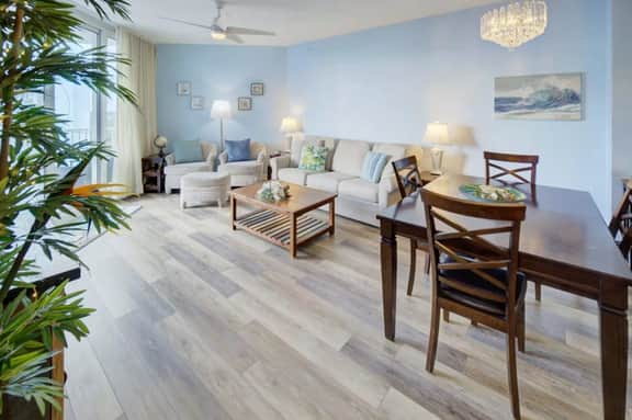 Pool Views,  2 Bed 2 Bath,Balcony, Lagoon Pool,Shuttle,The Palms of Destin - Image 2