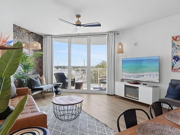 Palms Resort | Sleeps 6 | Hidden Palms Oasis | Pool | Destin