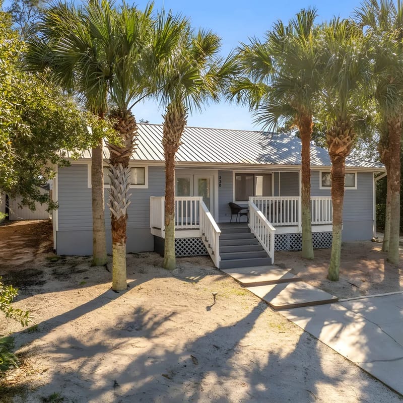 Walk to Beach | Sleeps 8 | Firepit | Beachcombers Nook | Panama City Beach